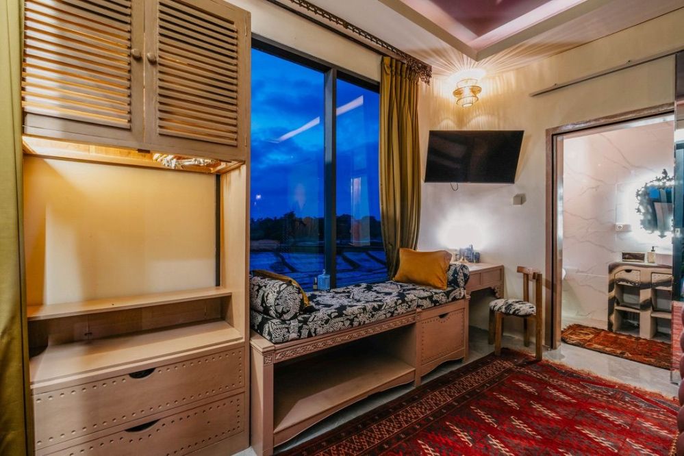 4BD Cinematic Fairytale Mansion in Cemagi — photo 1