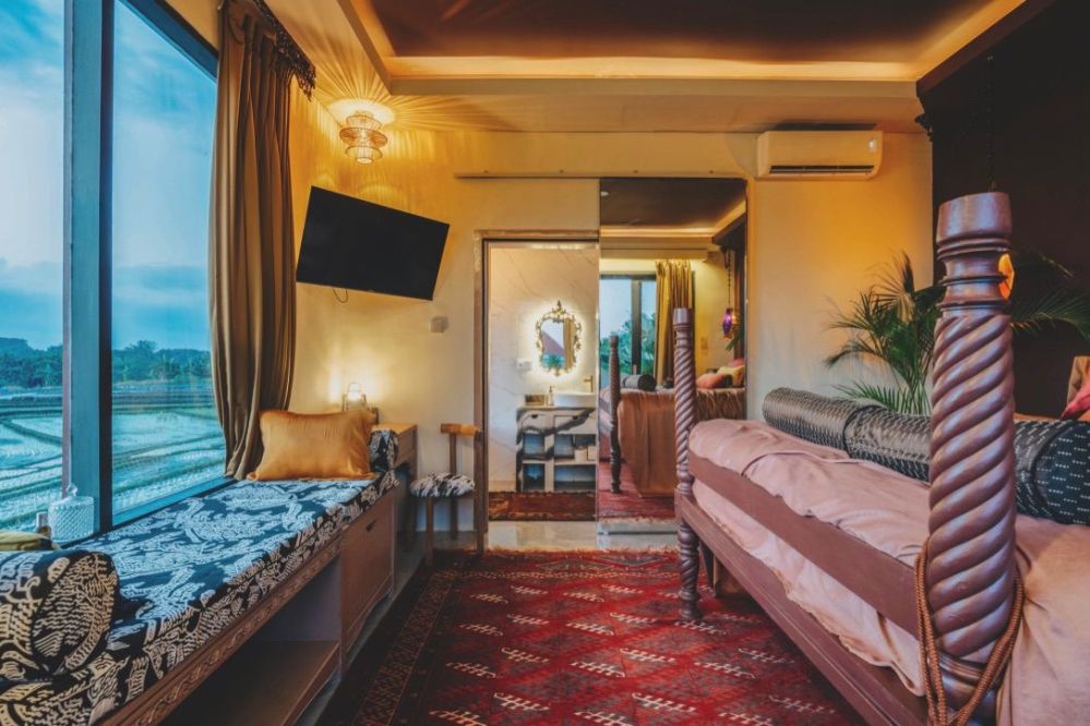 4BD Cinematic Fairytale Mansion in Cemagi — photo 2