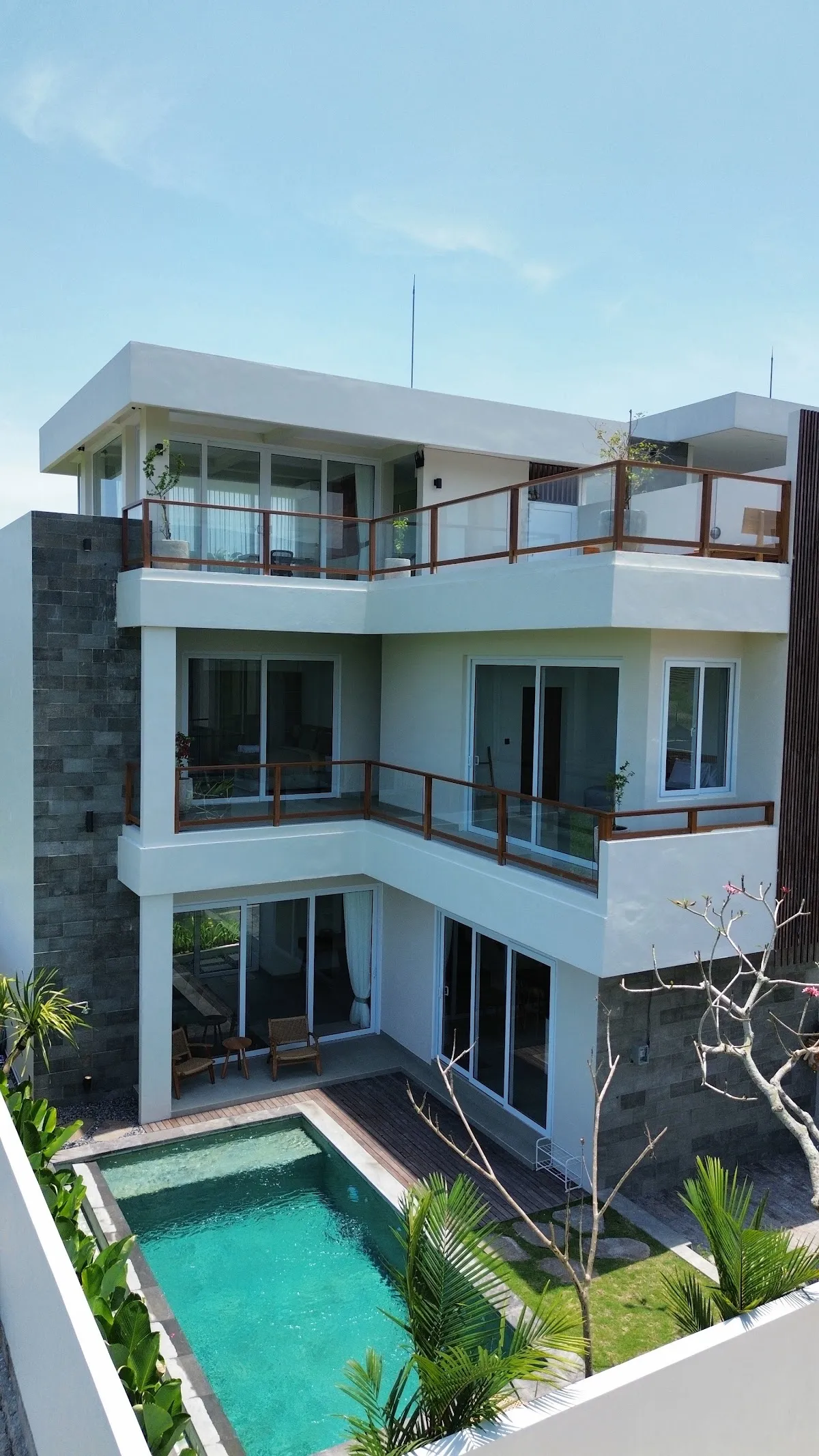 Villa Evolution — photo 1