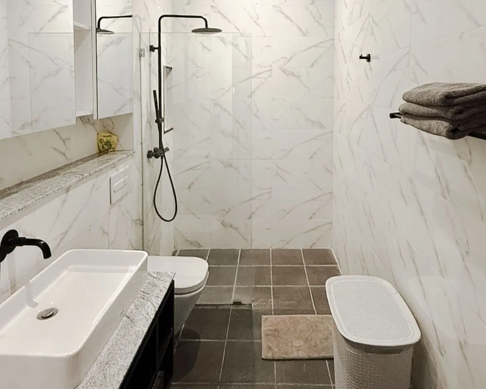 ML2 - 2 BD Arena Apartment — photo 2