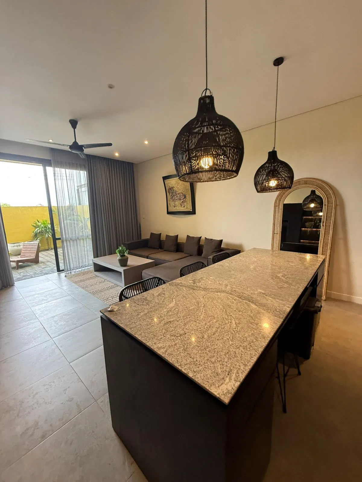 ML3 - 1 BD Arena Apartment — photo 2